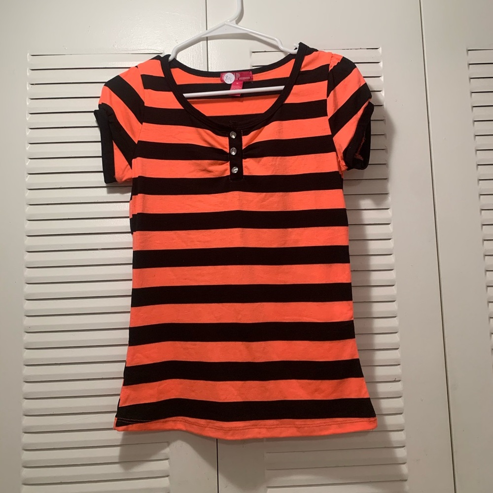 Pink and black top